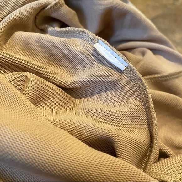 ZARA Women Nude Cut Out Front Wide Leg Cropped Jumpsuit Size Small - Picture 7 of 7